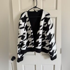 H&M houndstooth cardigan L